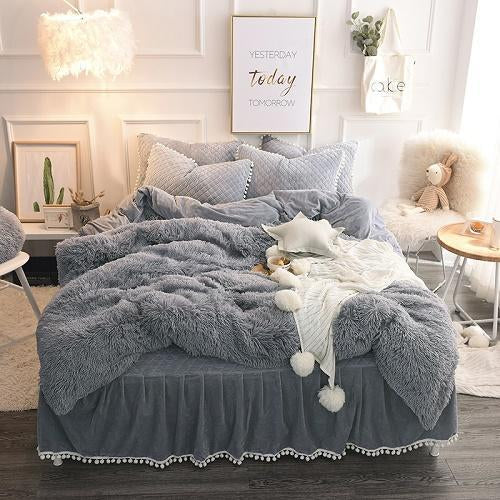 4/6 Pcs Luxury Plush Shaggy Duvet Cover Set. Quilted Pompoms. Bedskirt and Pillow Shams