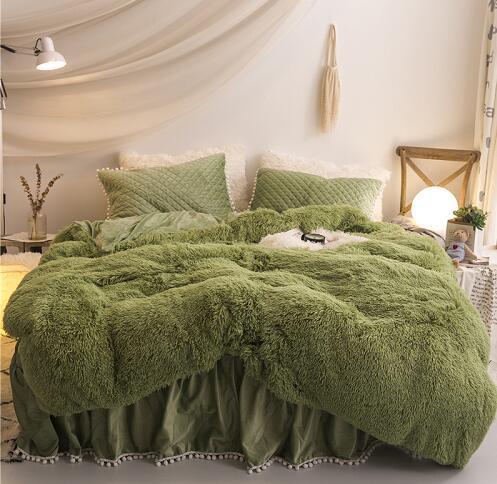 4/6 Pcs Luxury Plush Shaggy Duvet Cover Set. Quilted Pompoms. Bedskirt and Pillow Shams